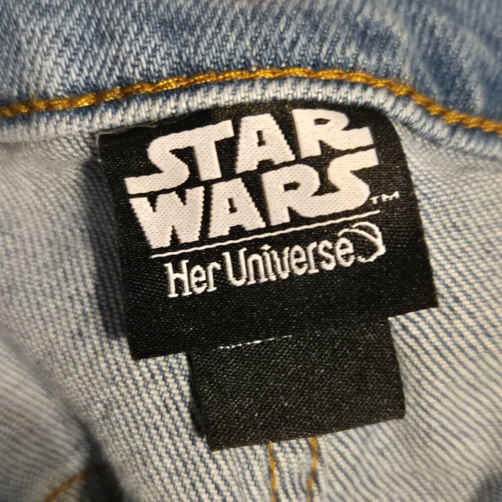 Baby Yoda Star Wars Jeans - Picture 4 of 5